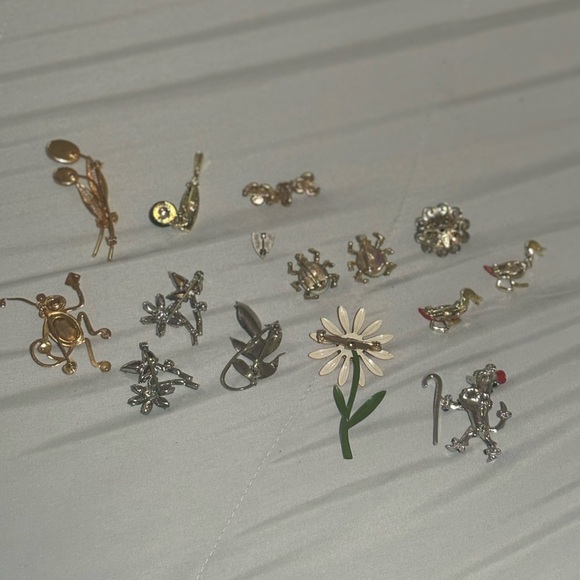 Vintage pins - Picture 11 of 11